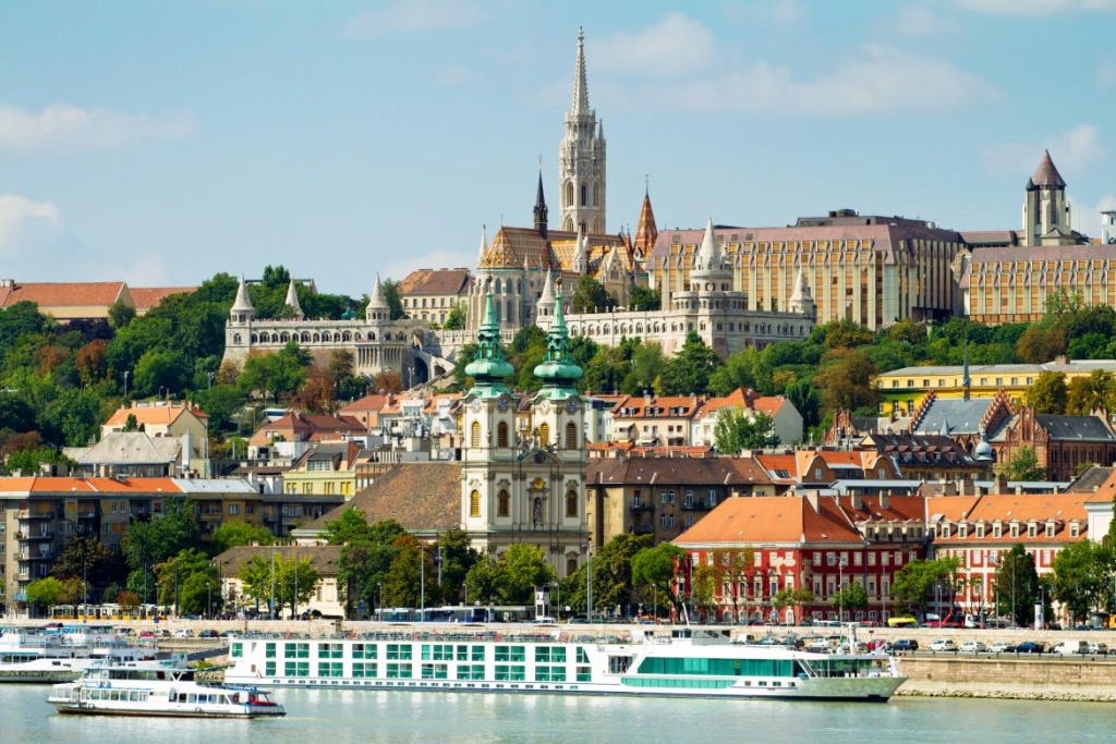 Visszatérnek a budapesti tematikus városnéző séták!