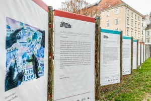Köztéri kiállítás nyílt a 100 szóban Budapest legjobb történeteiből