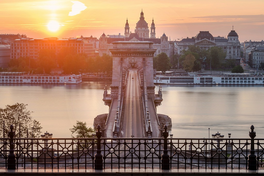 A Lánchíd története új online tárlaton elevenedik meg