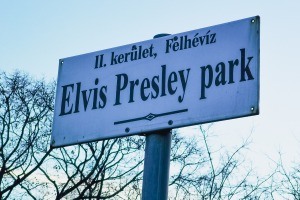 A legtöbb USA Budapesten, avagy hogy került ide Elvis karórája?