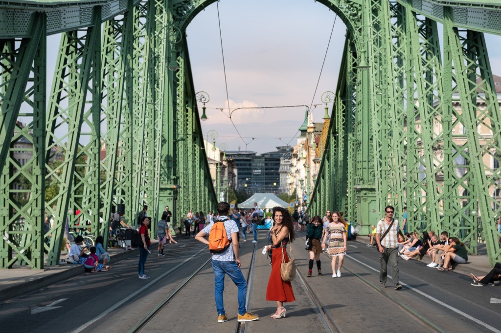 Újra itt a Szabihíd! – a hétvégén megint a gyalogosoké a Szabadság-híd