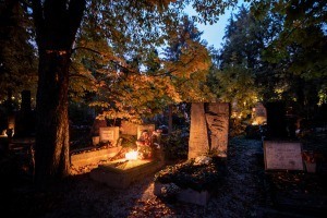 Mindenszentek a Farkasréti temetőben &#8211; GALÉRIA